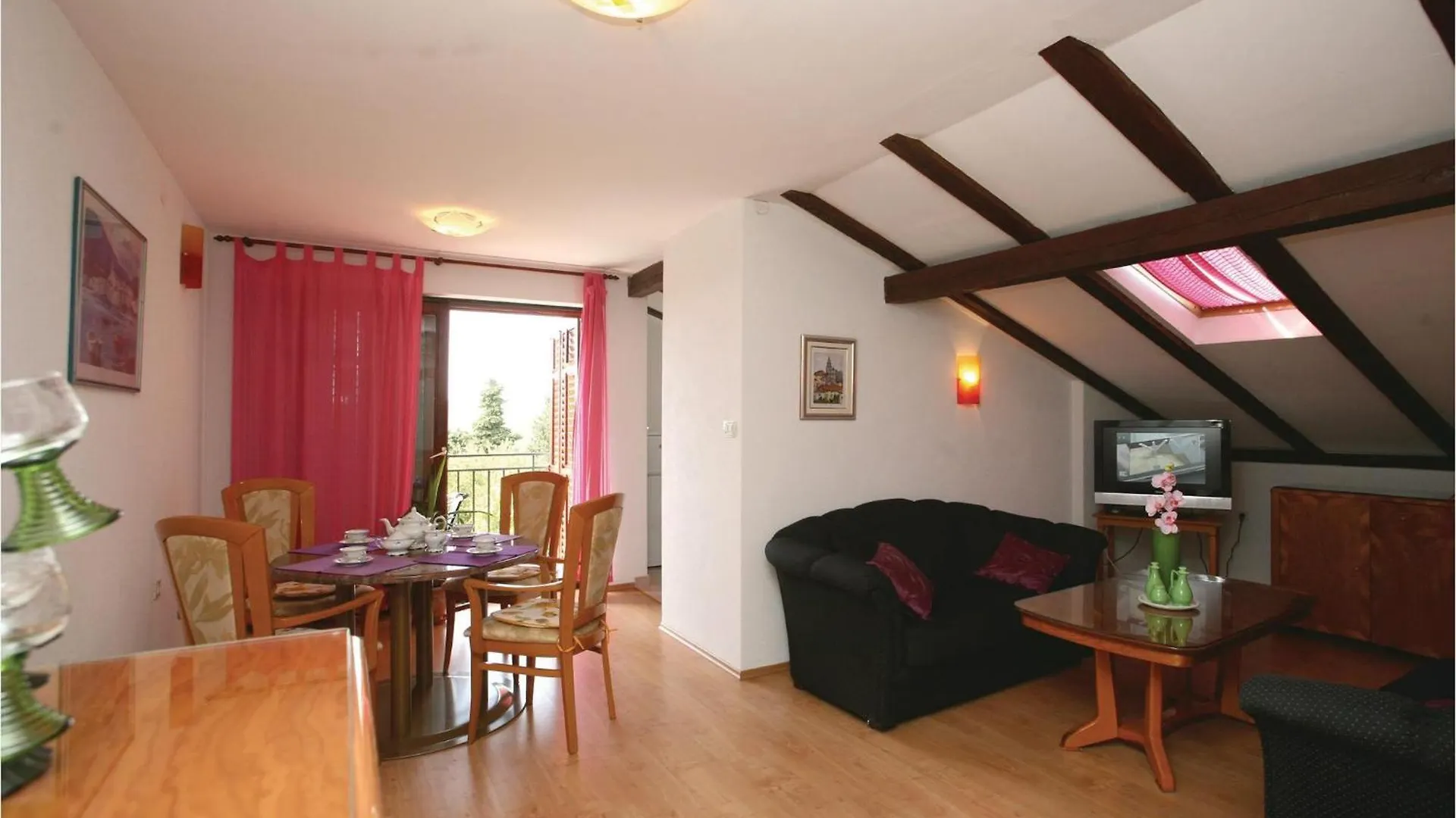 Lovely Home In Kapelica With Wifi Rasa