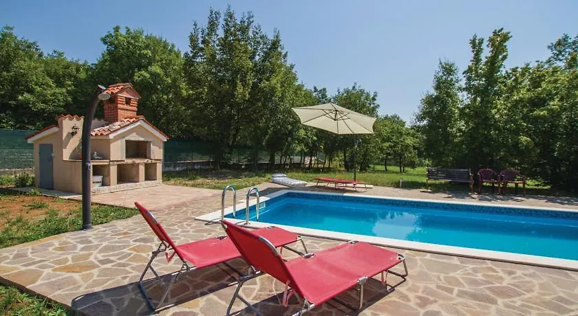 Holiday home Lovely Home In Kapelica With Wifi Rasa