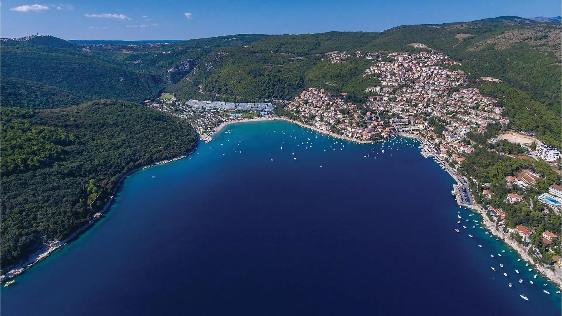 Lovely Home In Kapelica With Wifi Rasa