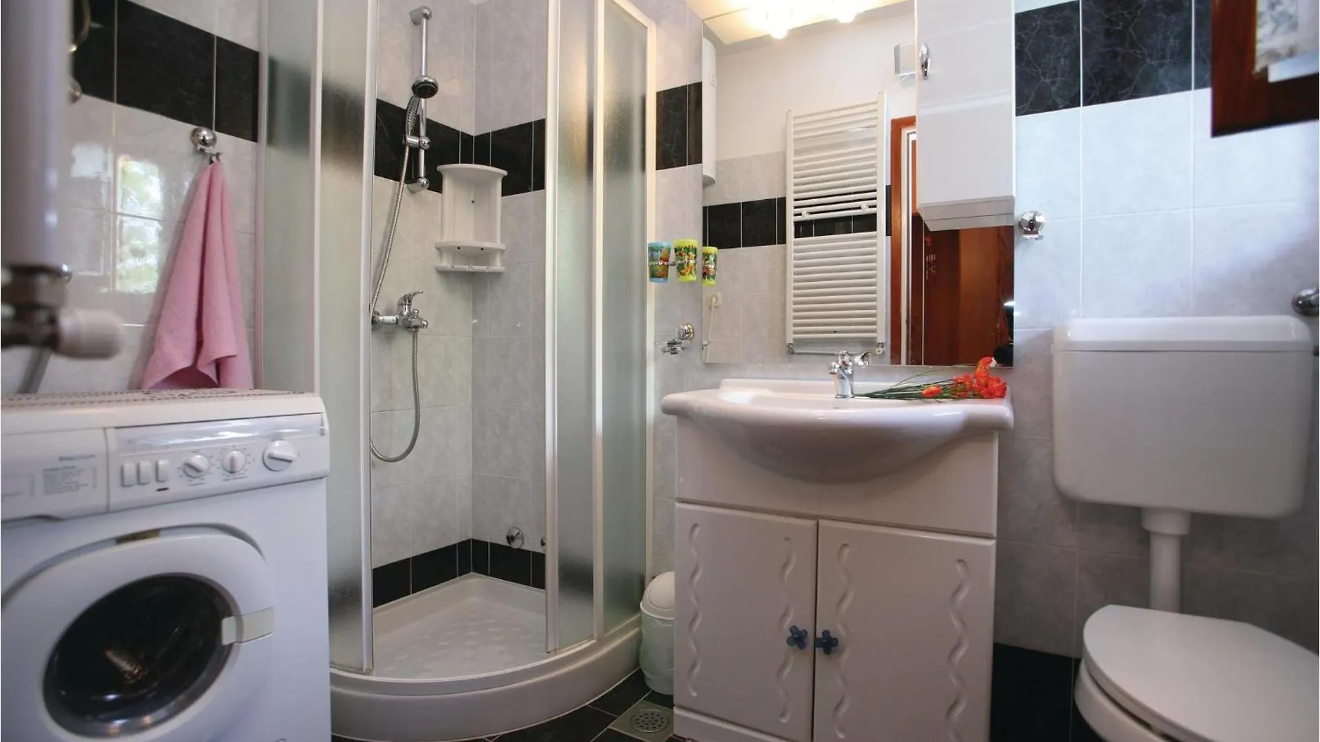 Holiday home Lovely Home In Kapelica With Wifi Rasa Croatia