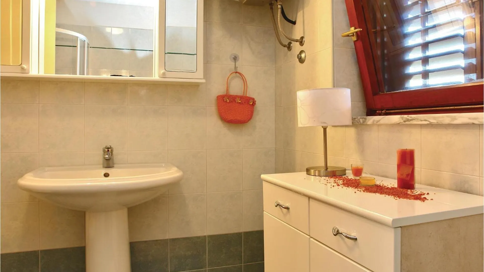 Lovely Home In Kapelica With Wifi Rasa Croatia