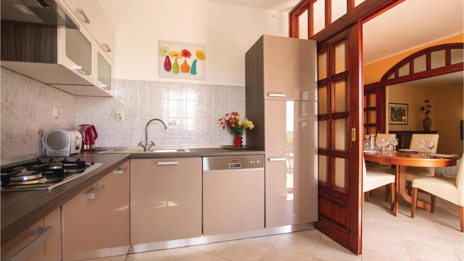 Lovely Home In Kapelica With Wifi Rasa 0*,