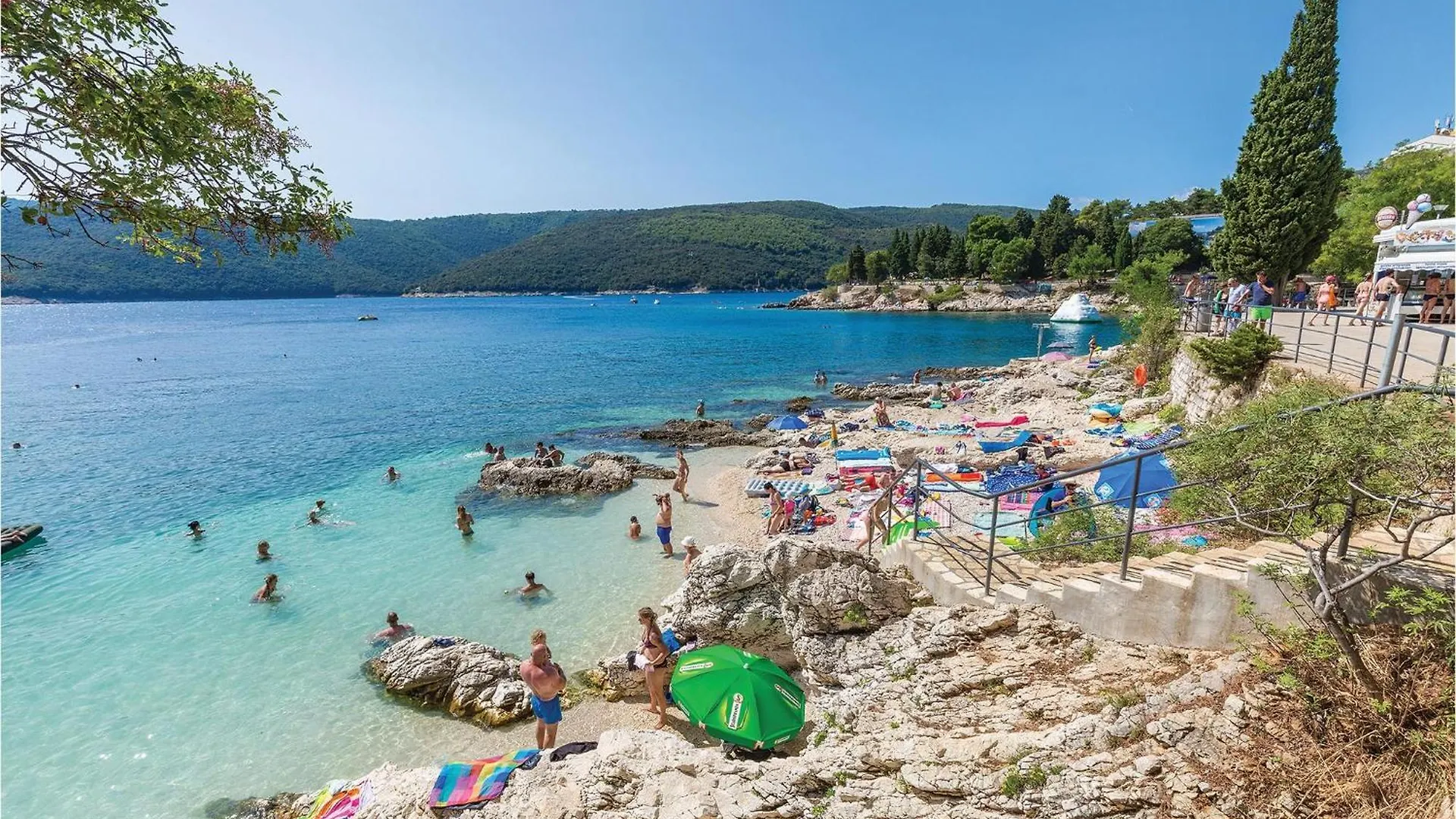 Lovely Home In Kapelica With Wifi Rasa