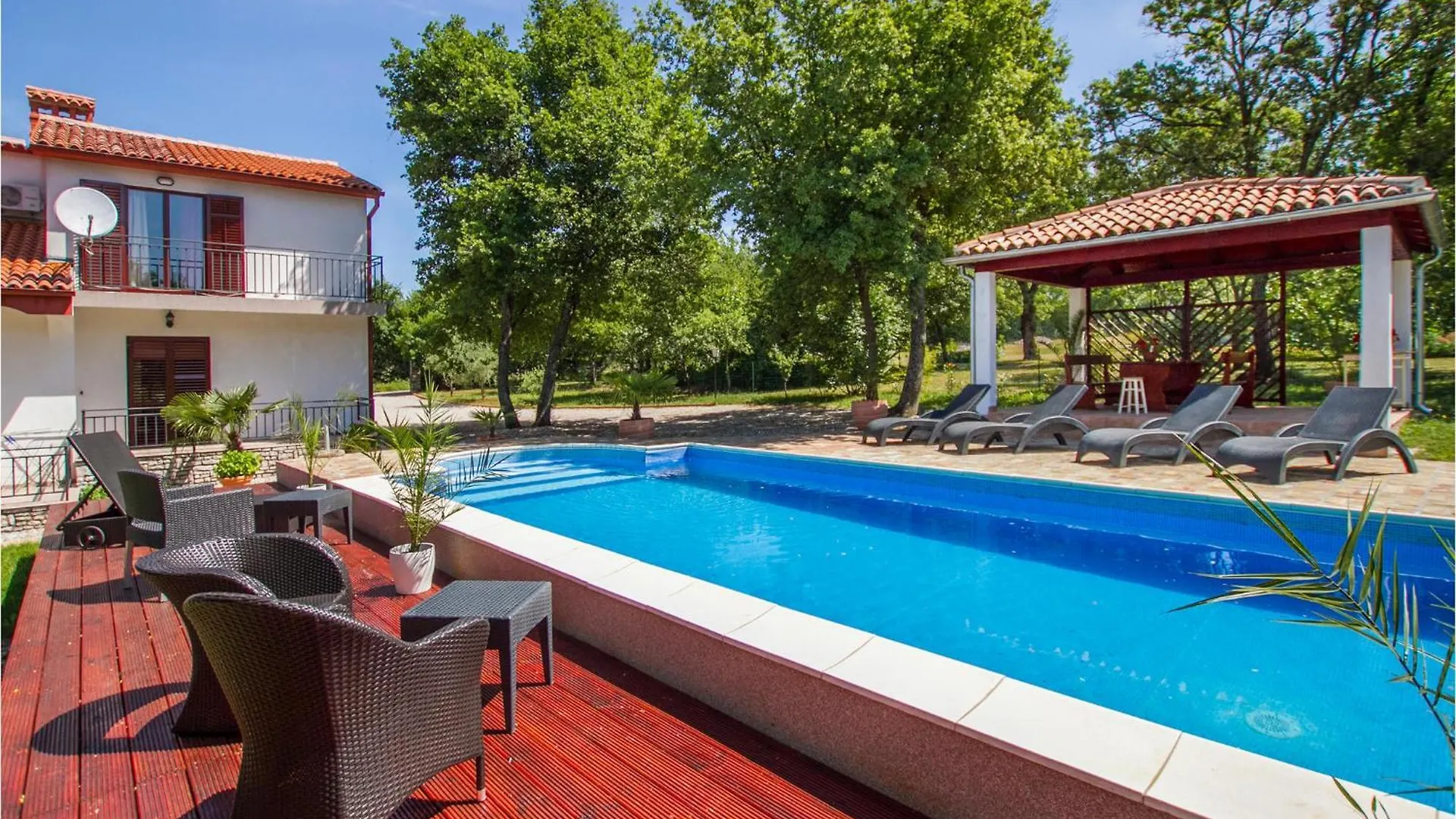 Lovely Home In Kapelica With Wifi Rasa Holiday home